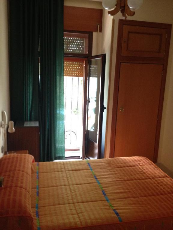 Hostal Cervantes Valdemoro Rom bilde