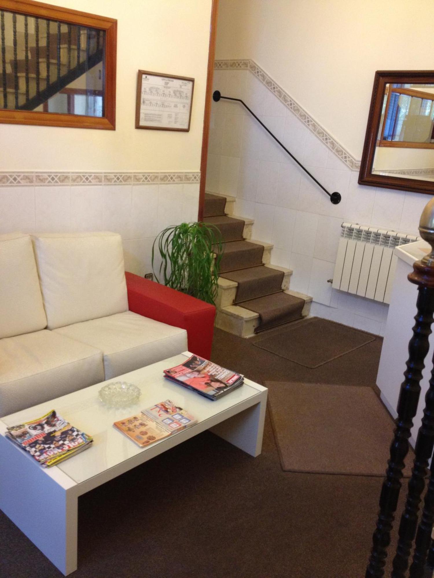 Hostal Cervantes Valdemoro Eksteriør bilde