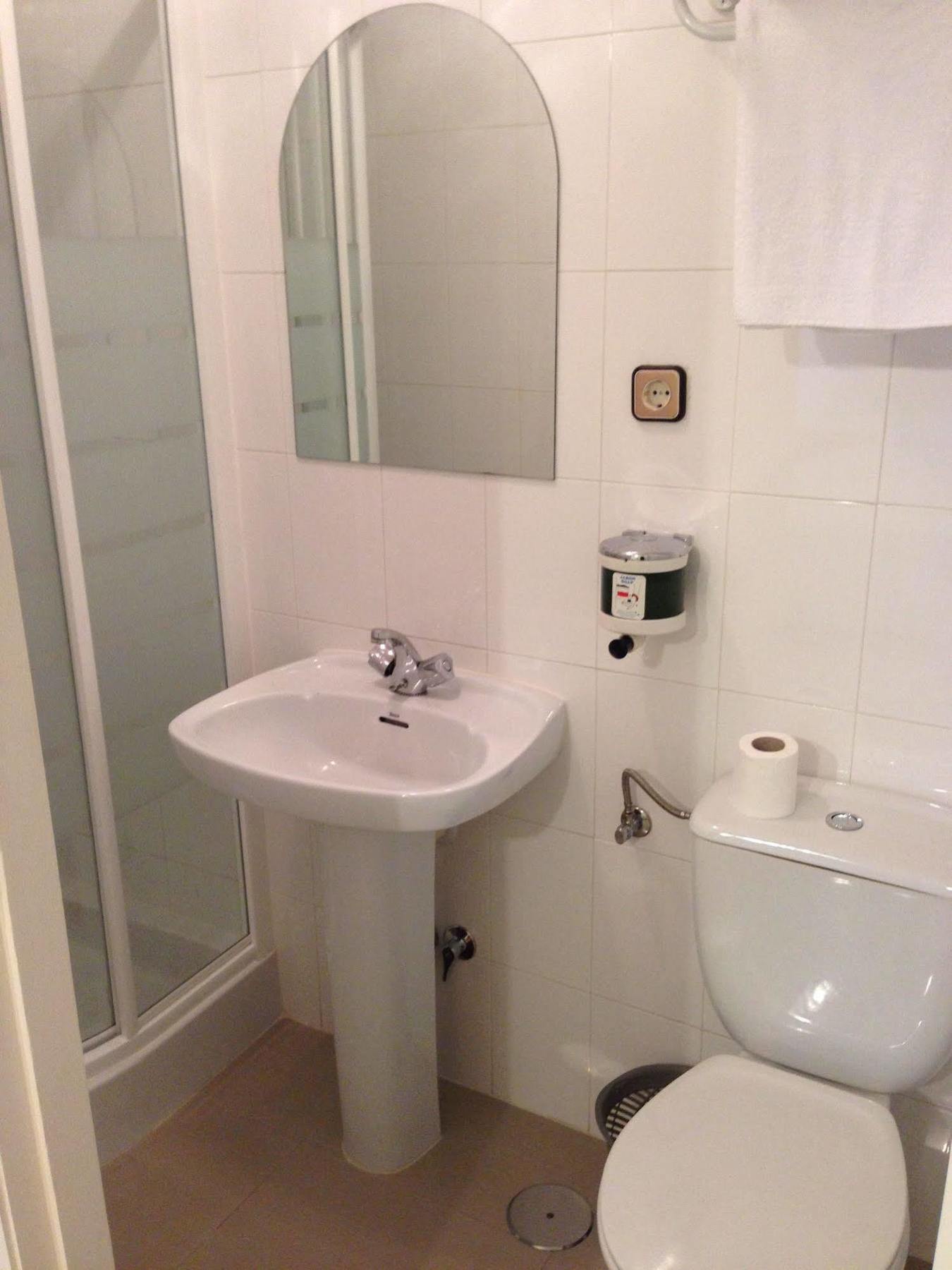 Hostal Cervantes Valdemoro Eksteriør bilde