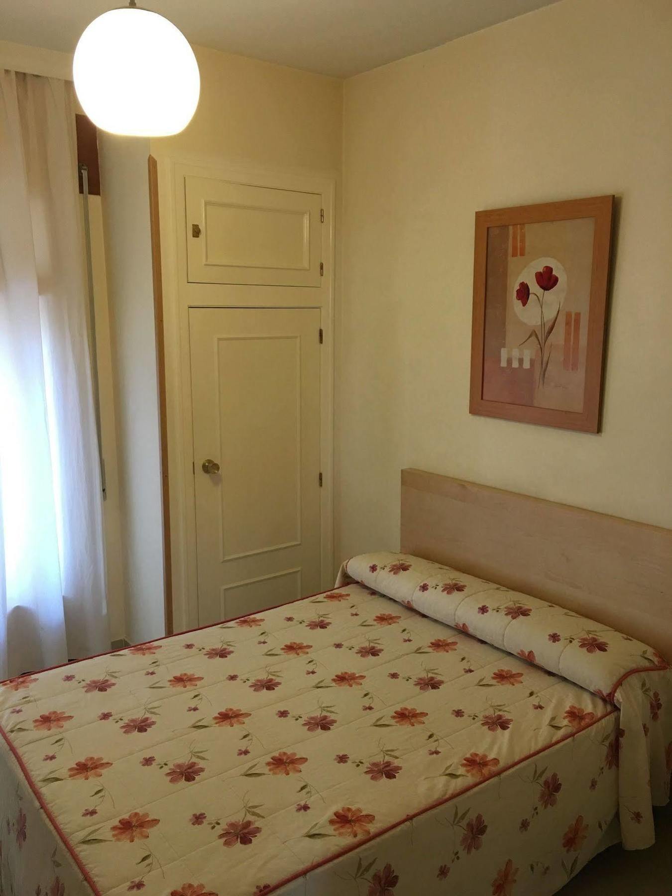 Hostal Cervantes Valdemoro Eksteriør bilde