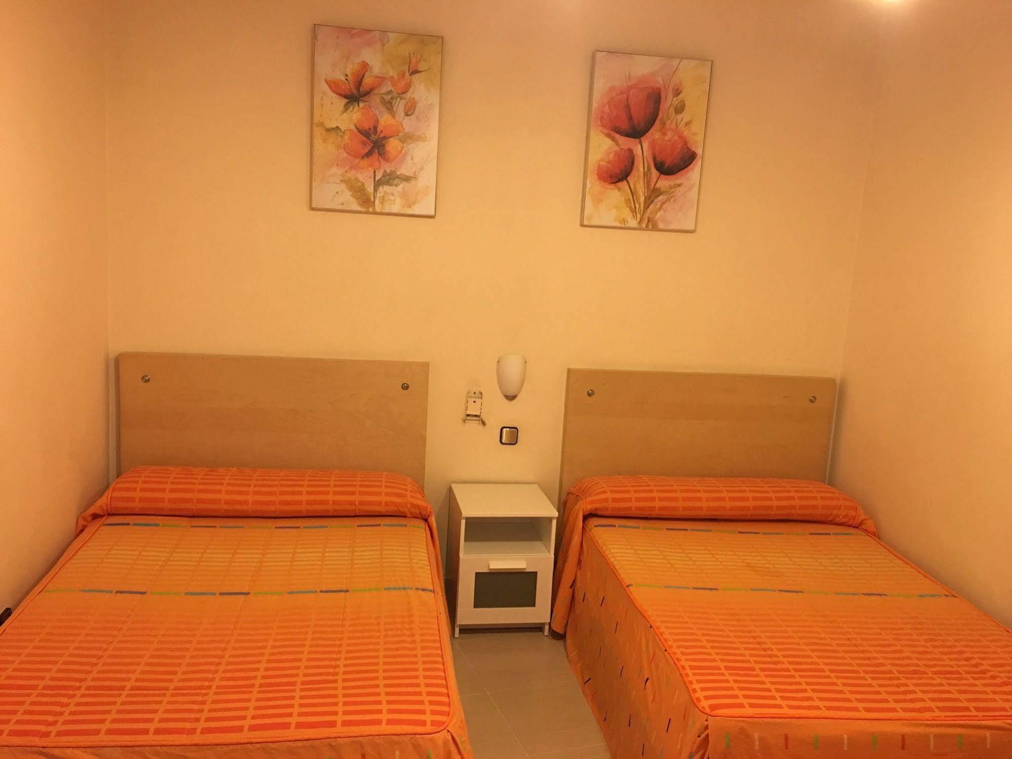 Hostal Cervantes Valdemoro Eksteriør bilde