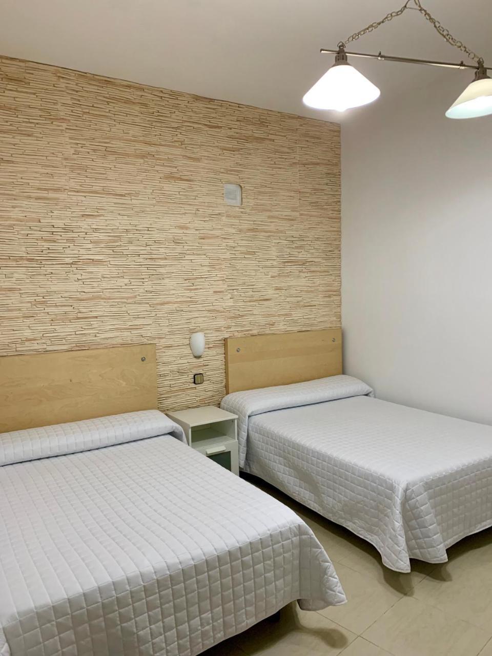 Hostal Cervantes Valdemoro Eksteriør bilde